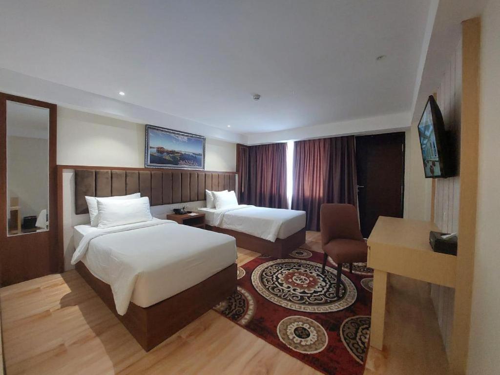 Grand Qin Hotel Banjarbaru Exterior foto